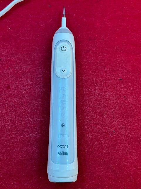 szczoteczka elektryczna do zębów oral b geniusx biała bluetooth opis