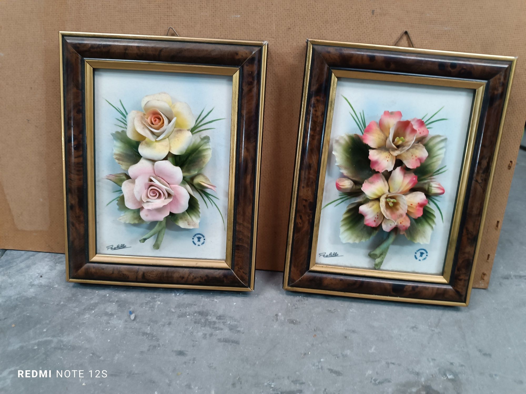 3 Quadros em porcelana