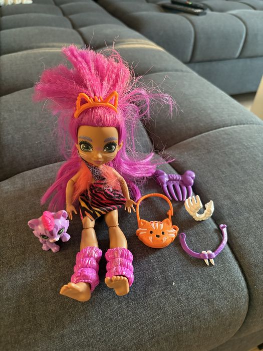 Cave Club lalka Roaralai z akcesoriami