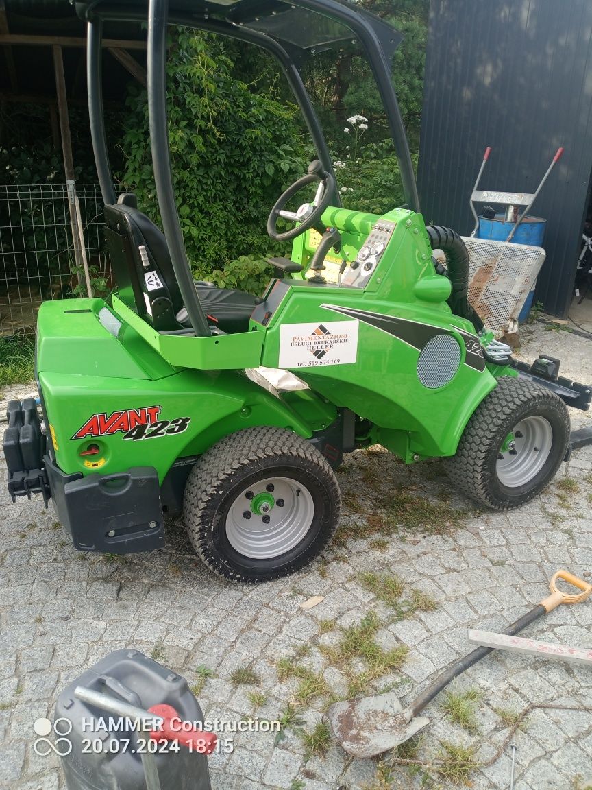 Usługi koparkami 3t 5t i 9 wozidlami 3t 6 t i 9