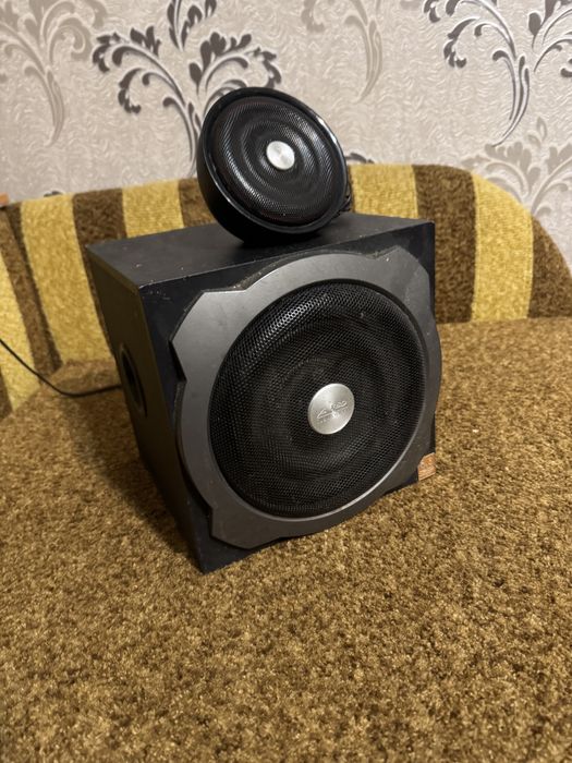 Сабвуфер f&d a510