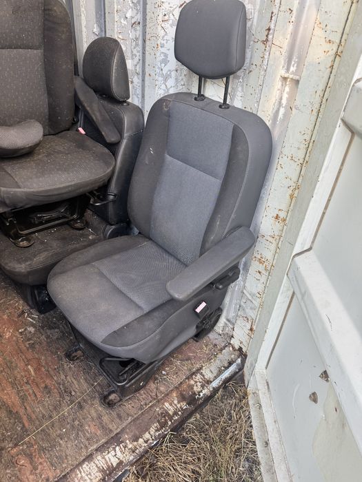 Fotel prawy pasażer podlokietnik  Opel Movano B  Master III IV NV400