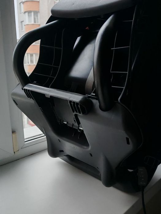 Автокрісло 0-18 кг з ПІДІГРІВОМ Britax Romer FIRST CLASS plus, синє