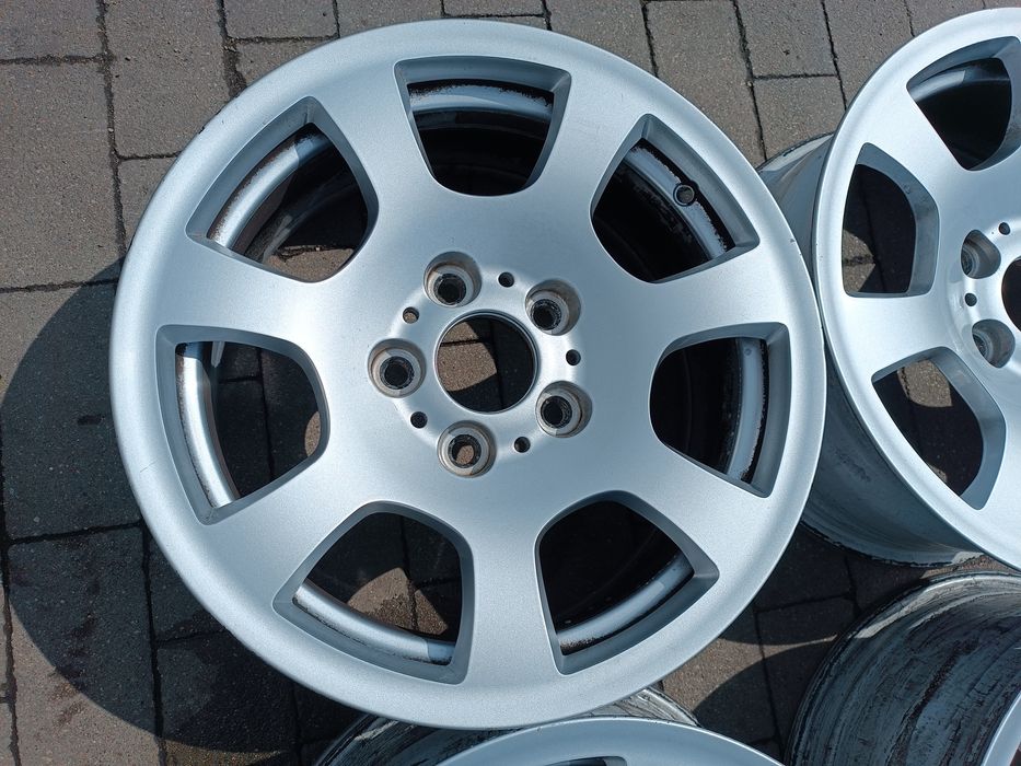 Felgi Alu BMW 5  E60 5x120 ET20 7J16