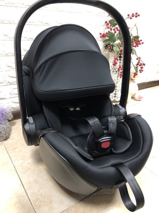 Автокрісло Britax Römer Baby-Safe 5Z Група 0+ (0-13 кг) автолюлька