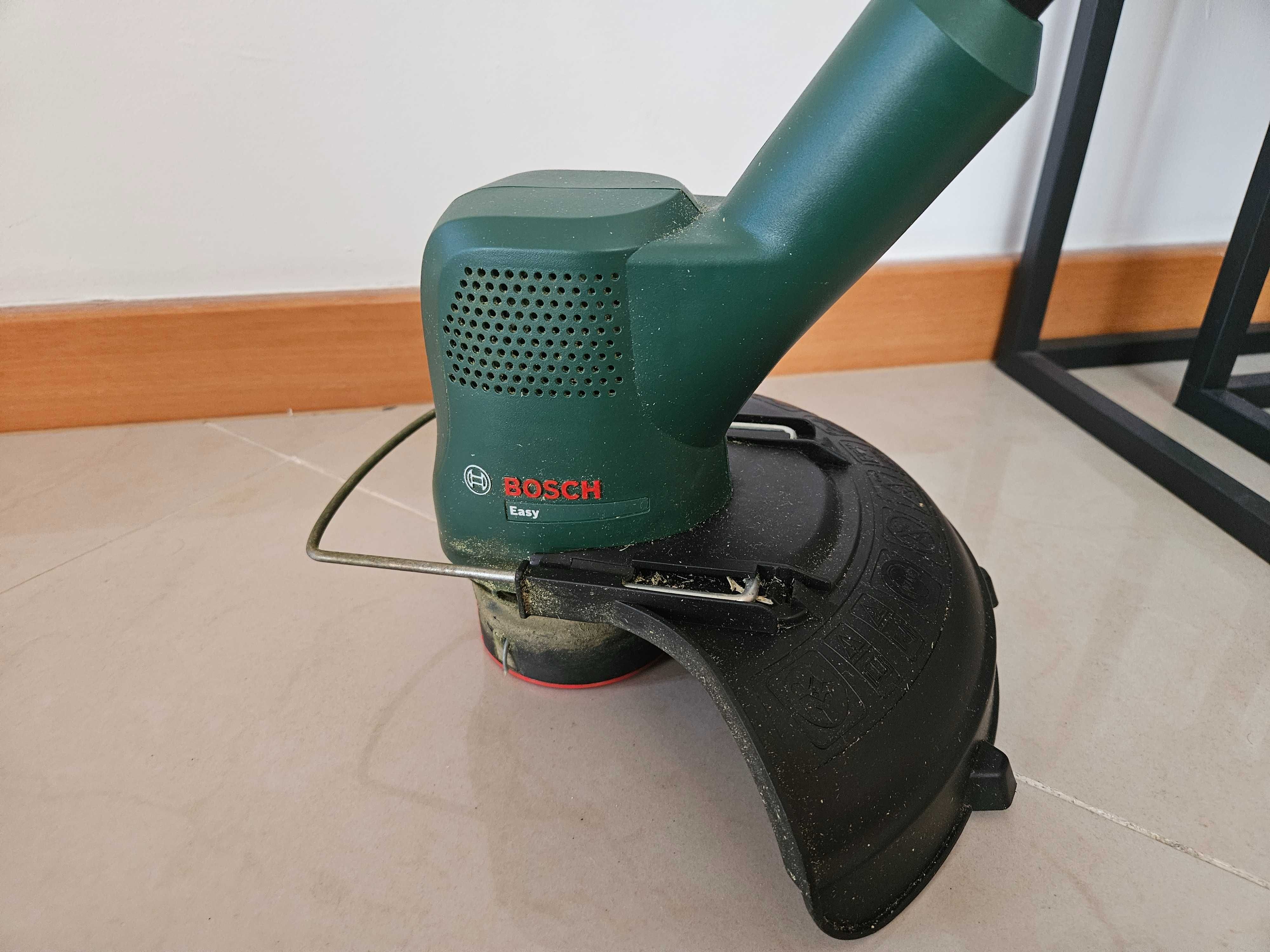 Aparador bosch easy grass cut 23