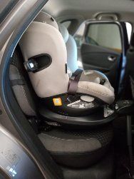 Cadeira auto Joie rotativa 360° muito bom estado