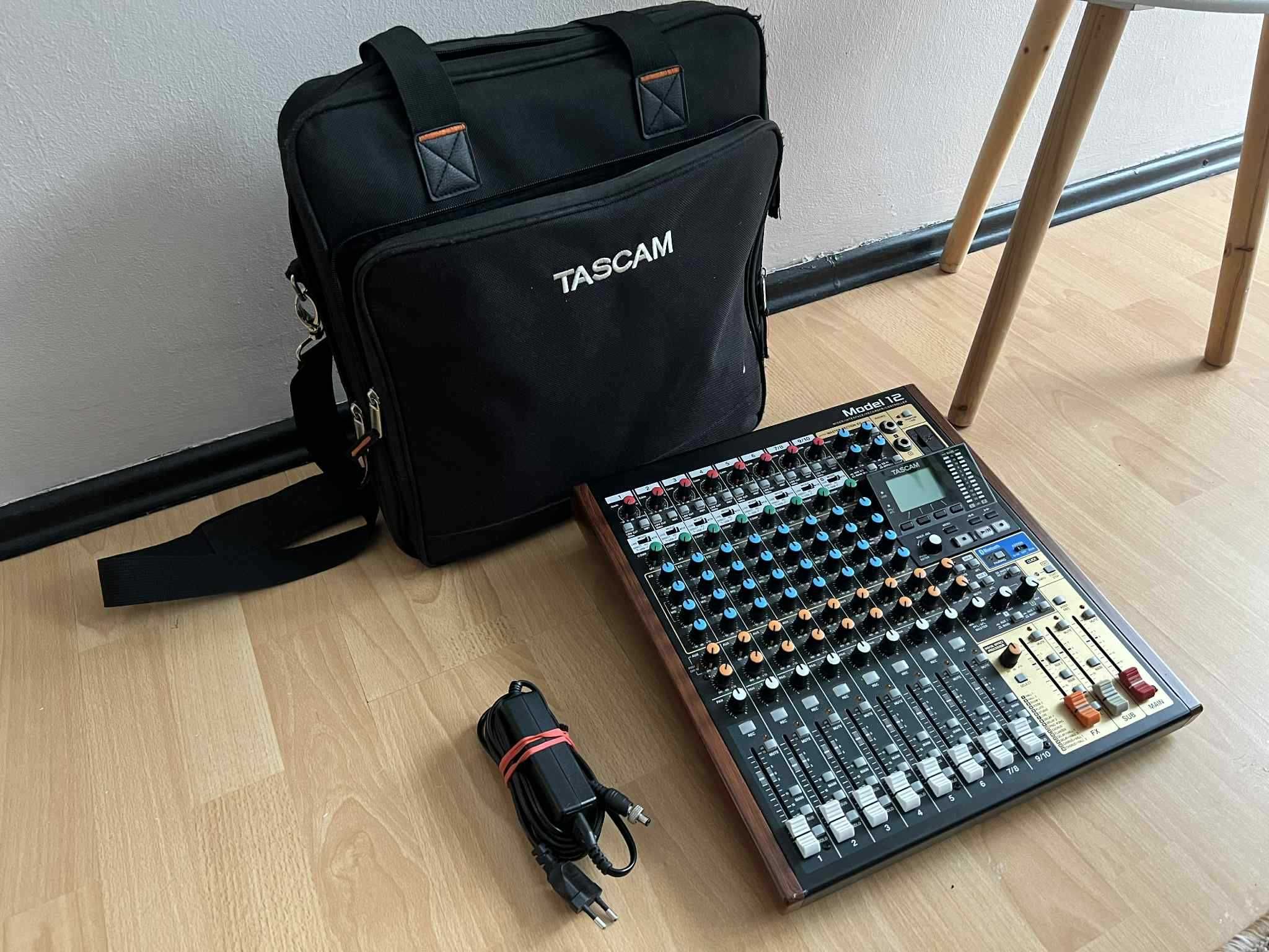 Tascam Model 12 używany mixer, rejestrator, interface USB - 10 kanałów