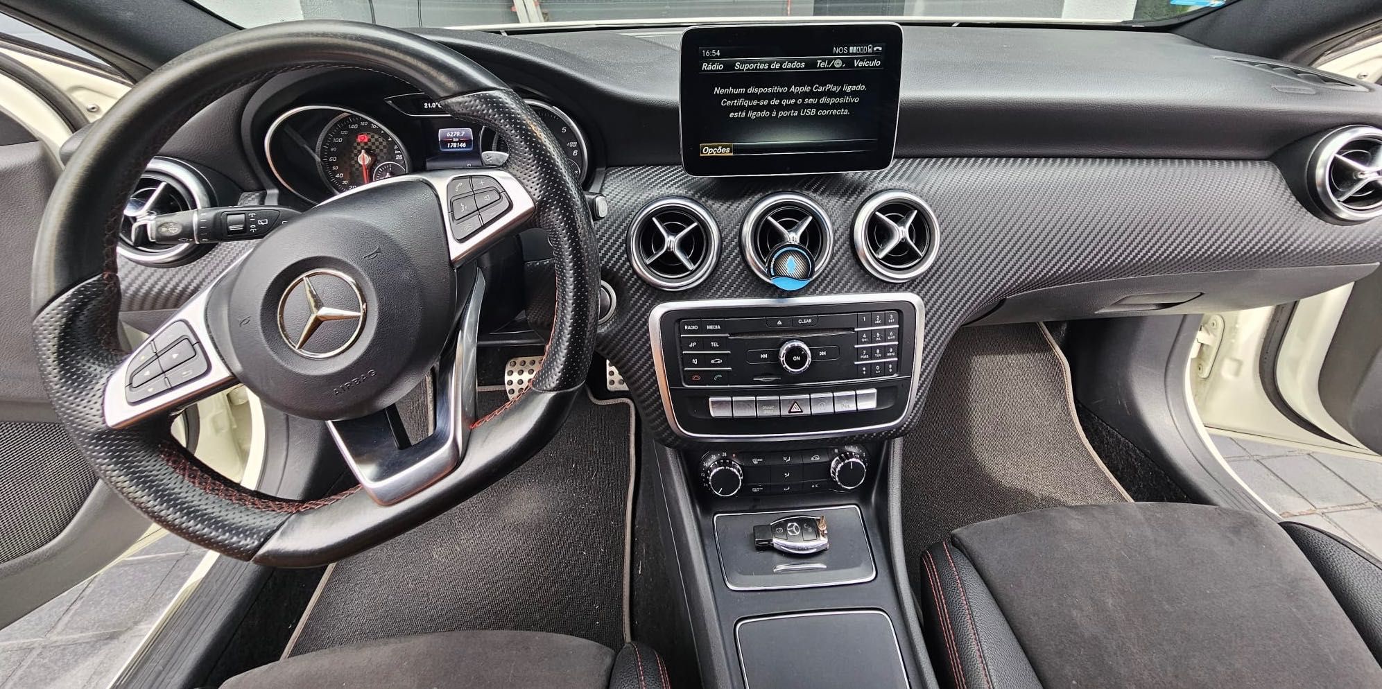 Mercedes-Benz A200 Automático