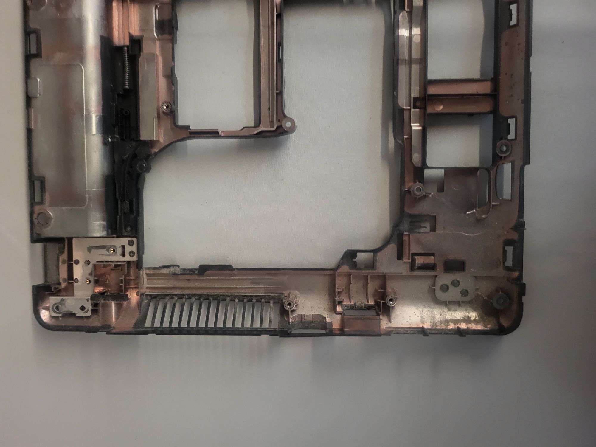 Sprzedam dolną oobudowę do laptopa HP Probook 4540s