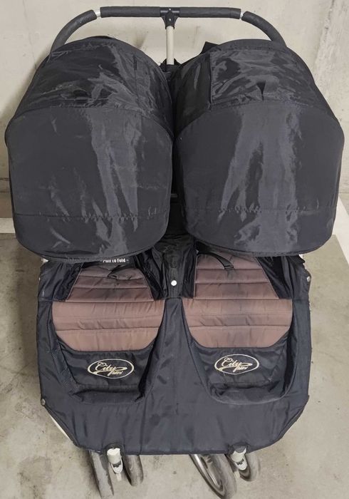 Wózek bliźniaczy Baby Jogger City Mini podwójny