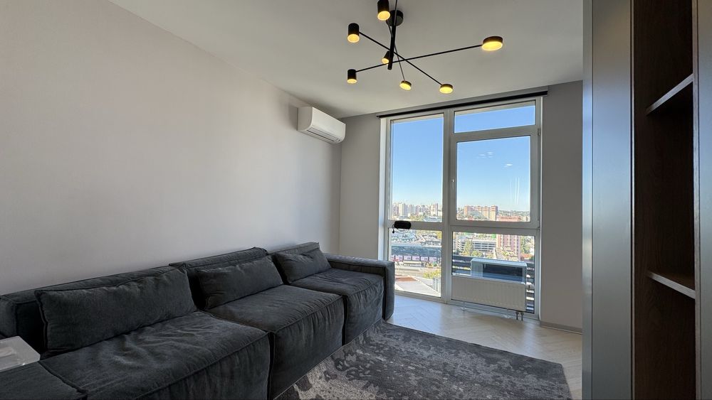 Панорамна 4к квартира + 2 паркомісця ЖК Французький квартал 2