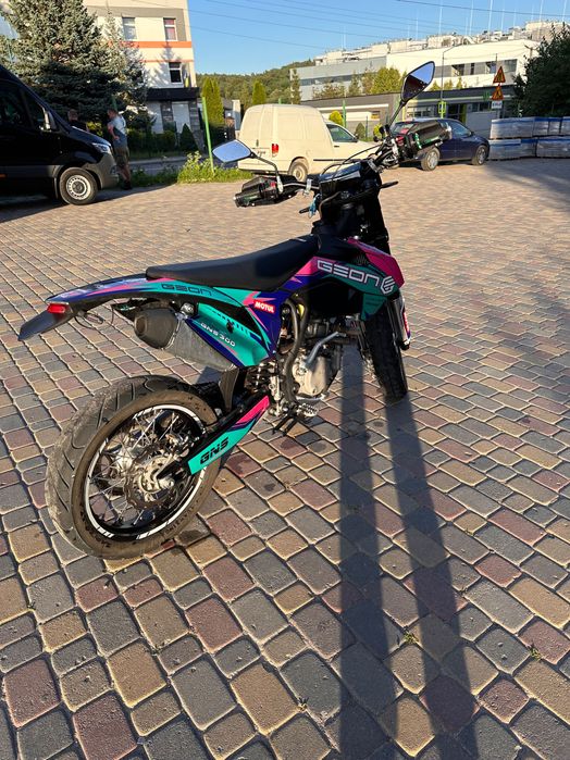 Geon Dakar GNS 300r