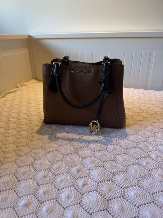 Carteira Micheal Kors castanha nova
