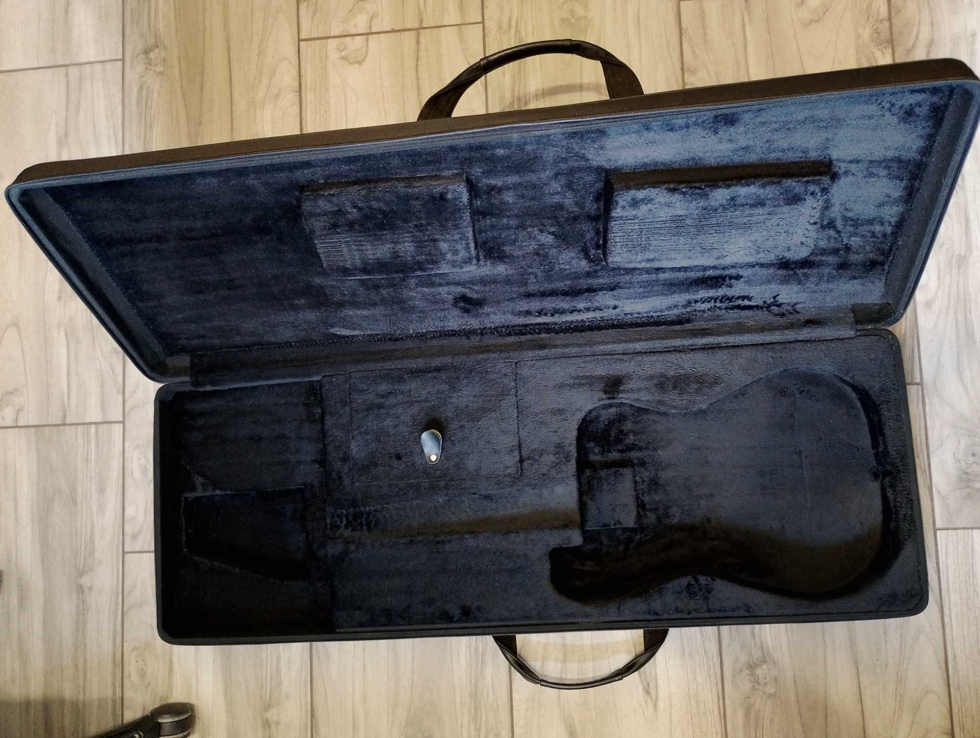 Futerał / case do gitary elektrycznej Ibanez