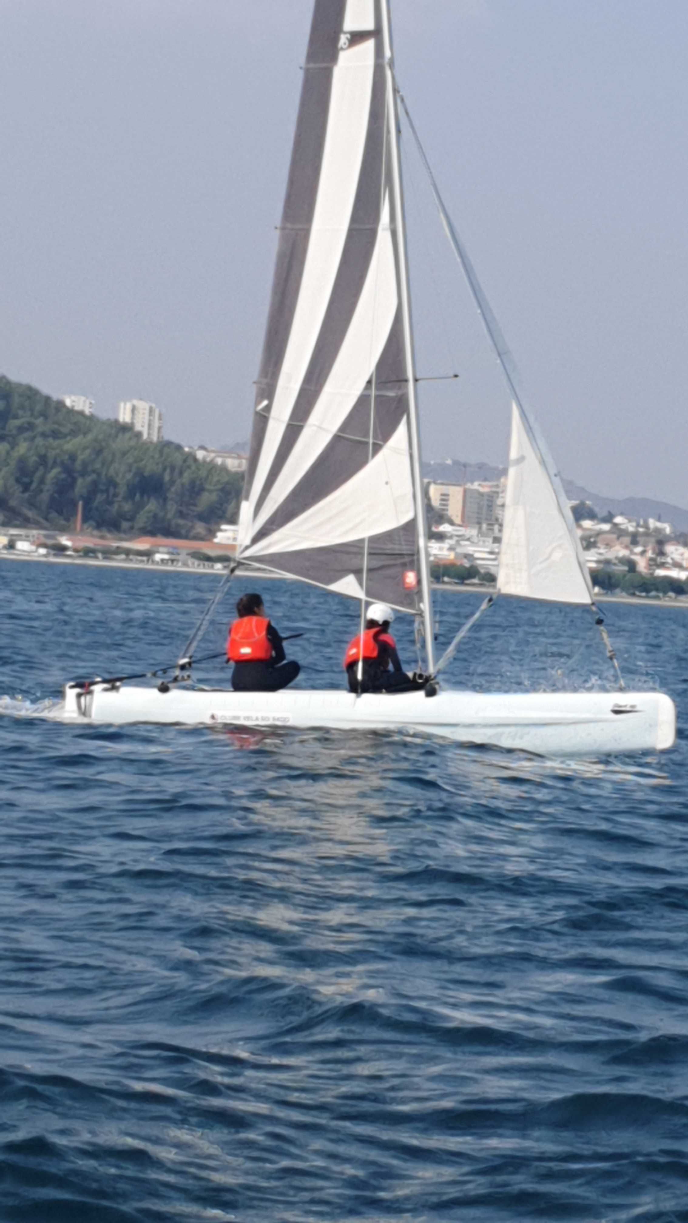 DART 16 com carrinho de clube
