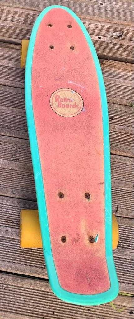 Skate pequeno Retro Boards