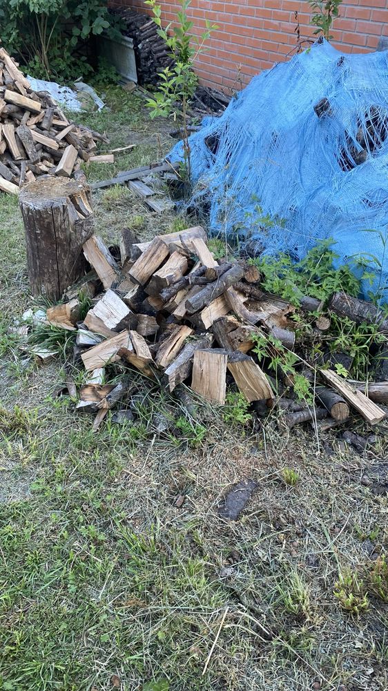 Продам дрова колотые и пиляные