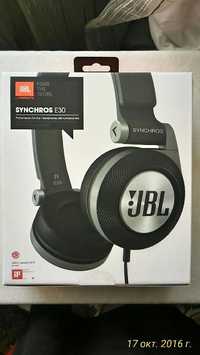 Стереофонические наушники JBL