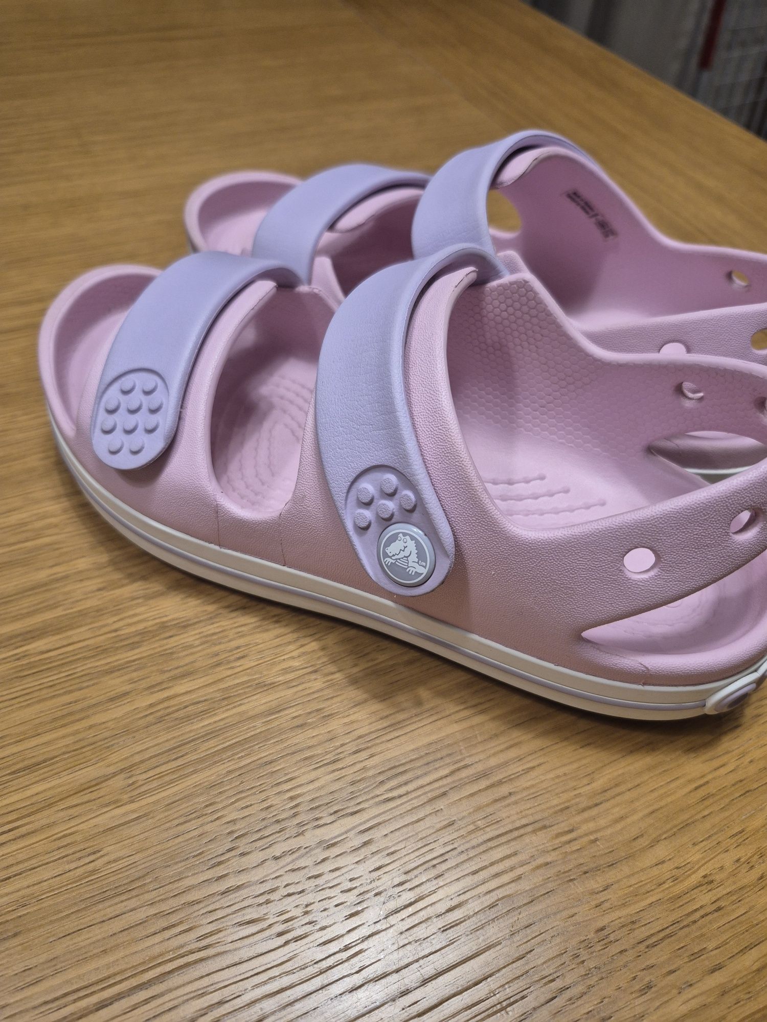 Sandały crocs rozm. J3