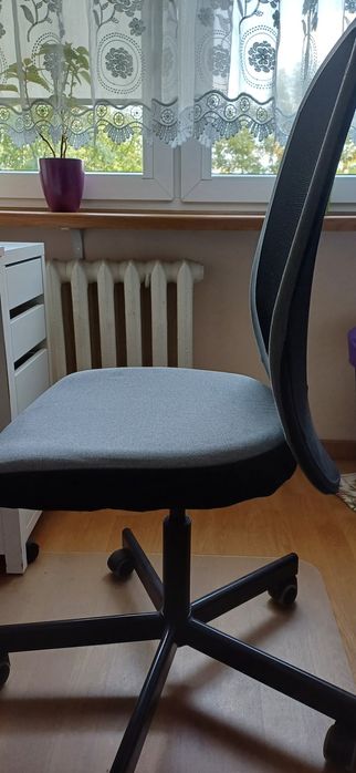 Krzesło biurowe dla ucznia Flintan - IKEAA