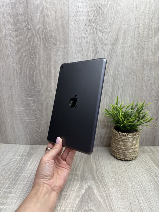 iPad mini 5 64 GB Wi-Fi