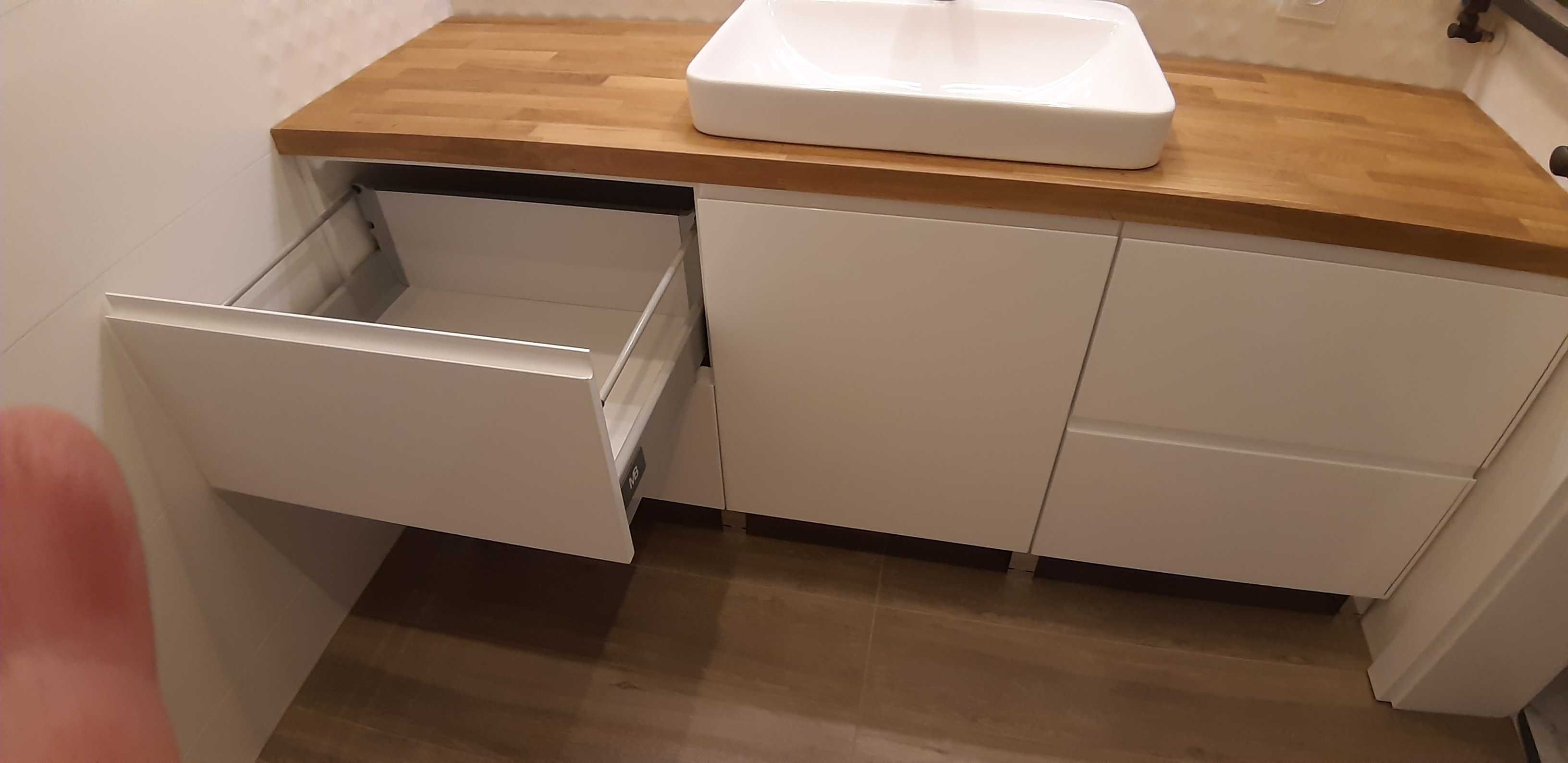 szafka pod umywalkę na wymiar- meble łazienkowe na wymiar