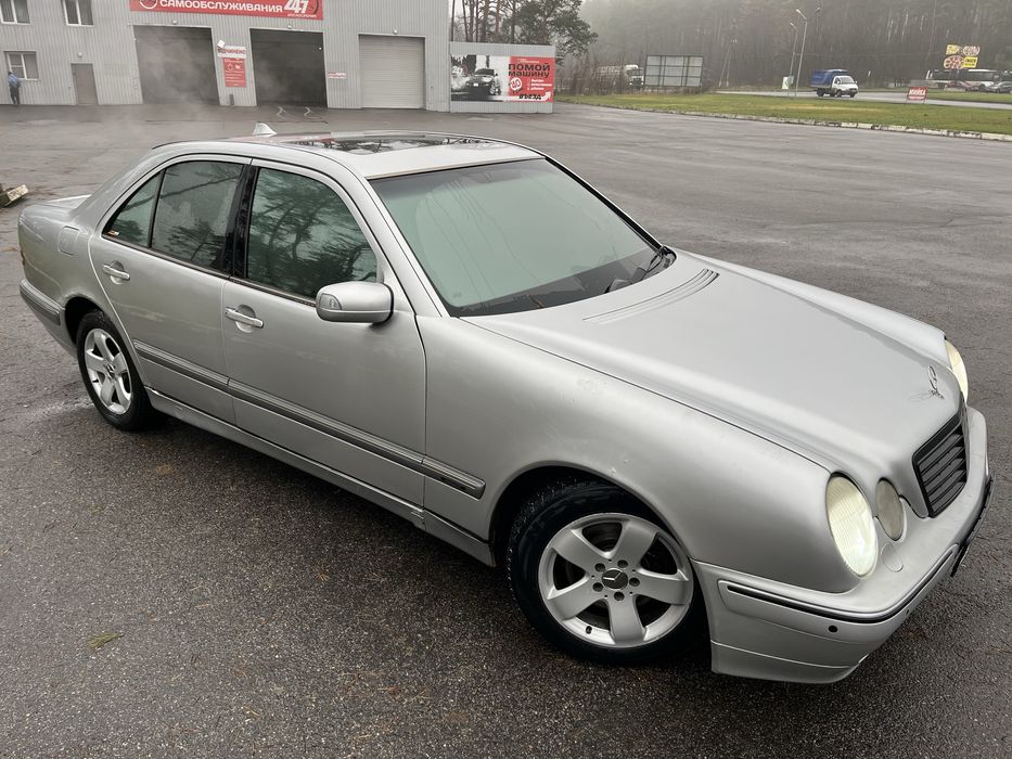 Мерседес Е320 w210