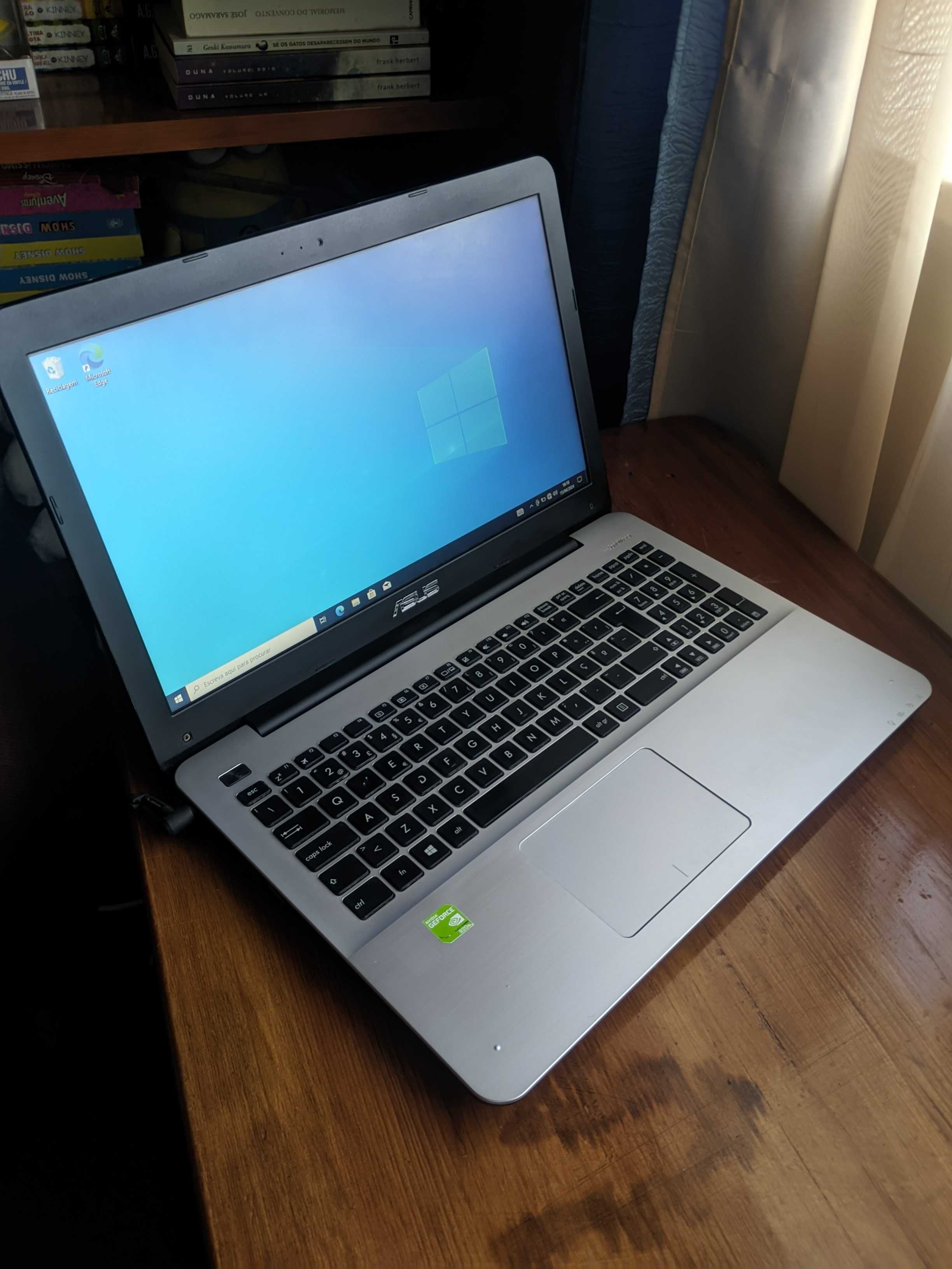 Portátil ASUS X555LJ - 920M / i3 5010U / 12GB