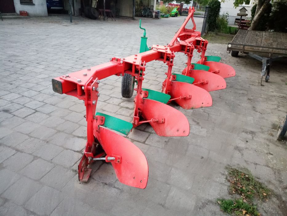 Pługi 5 Agro Masz