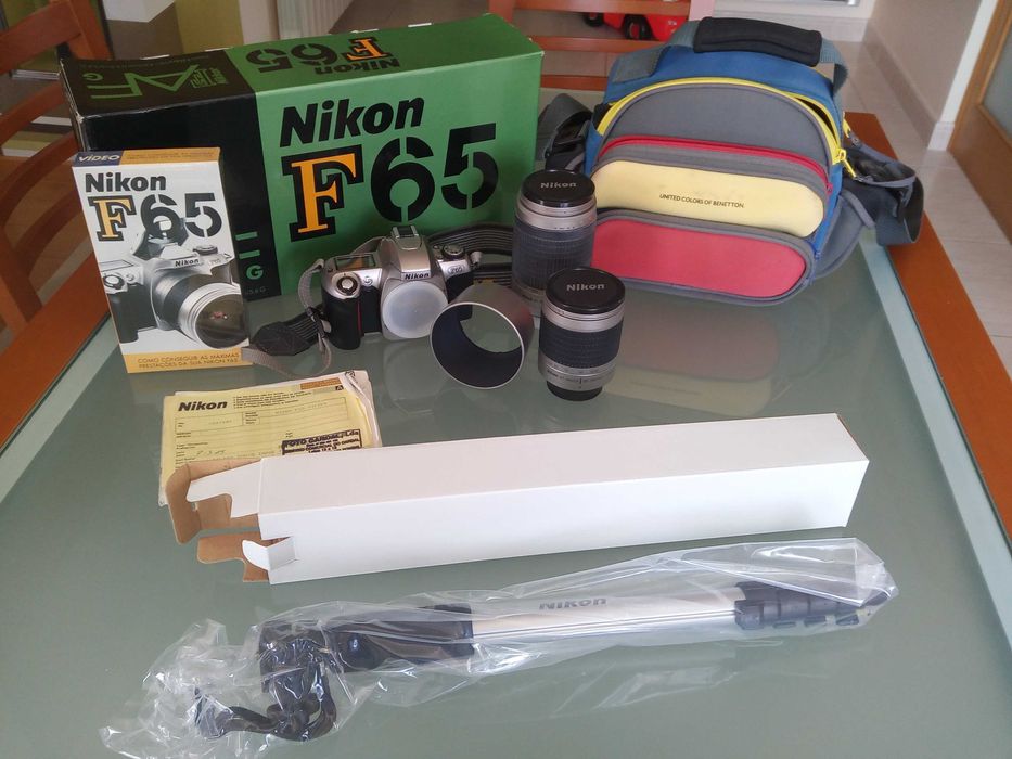 Câmara Analógica Nikon F65  - KIT  +  Bolsa