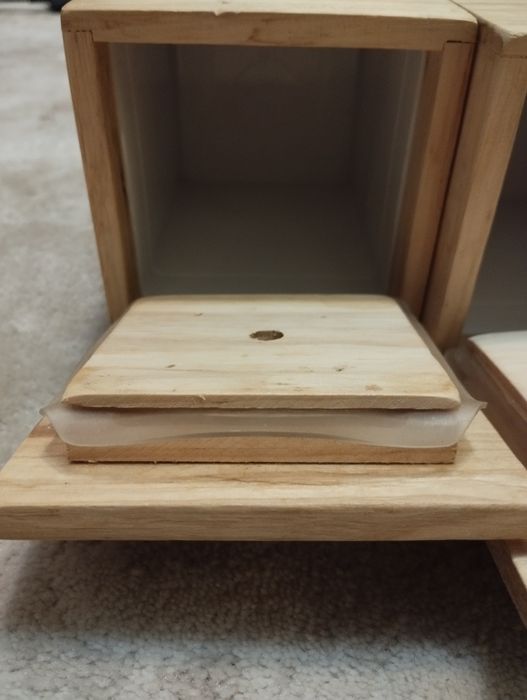 Набір баночок дерево пластик