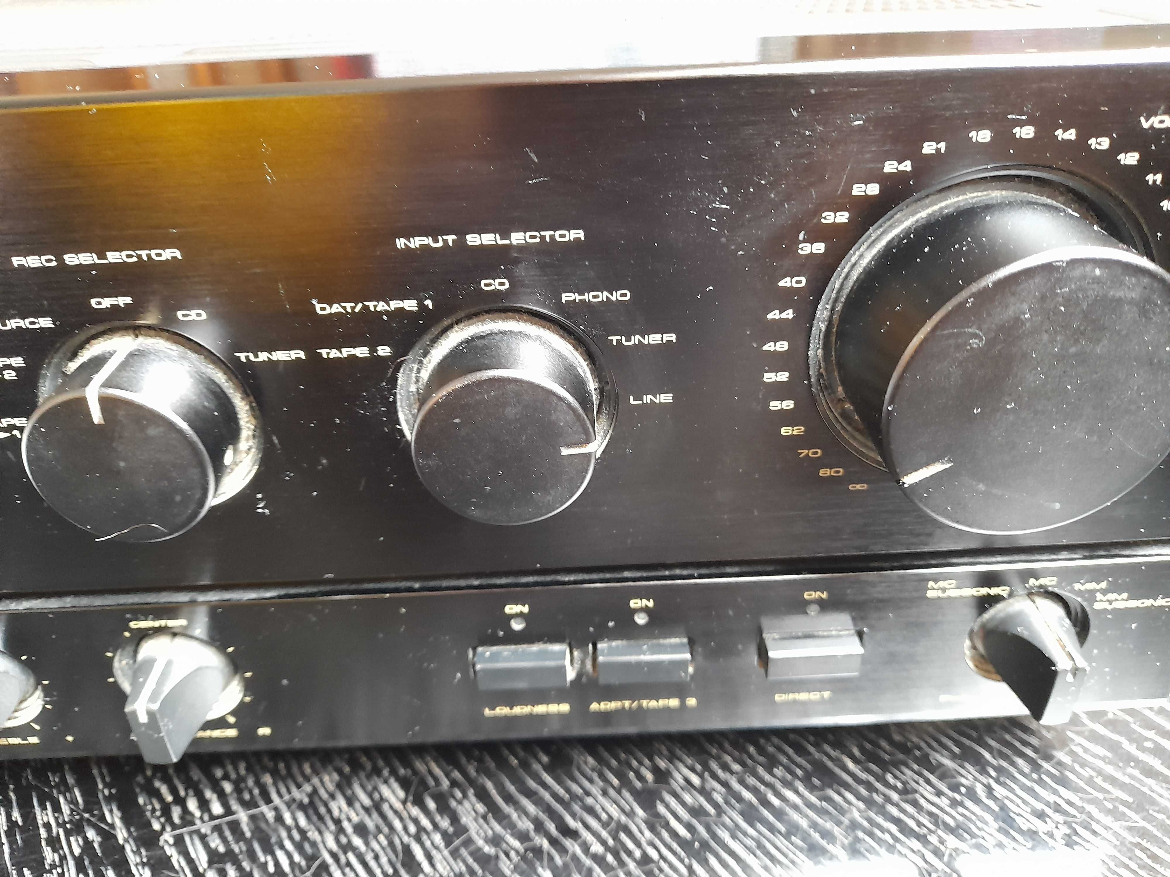 Amplificador de referência Pioneer A-656. Design Estilo 1989. 1990