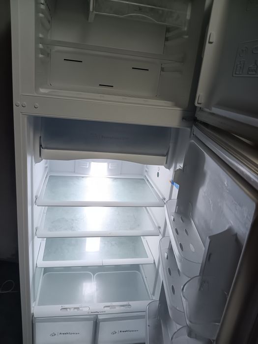 Frigorífico semi usado