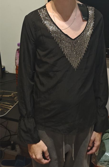 Czarna Bluzka V-neck - Błyszczące Dżety/Cekiny - NOWA!