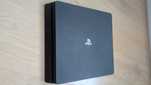 PS4 Slim 2 comandos e 1Tb HD