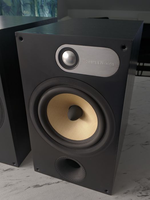 B&W Bowers&Wilkins 685  czarne, ładny stan