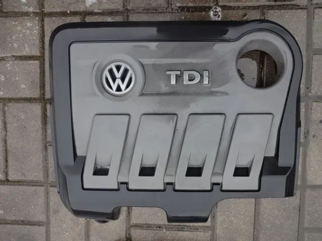 Górna osłona silnika VW Passat B7 2.0tdi 06200288