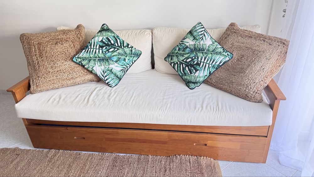 Sofá cama estrutura em pinho