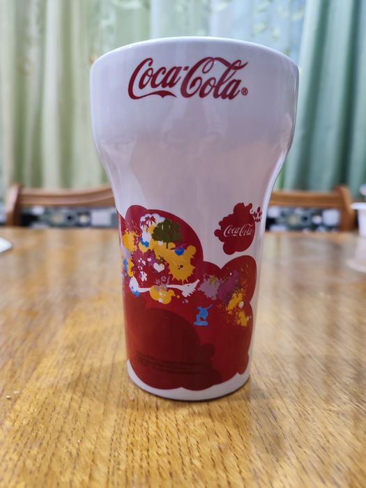Продам оригінальний стакан и  тарелку Кока-Кола.