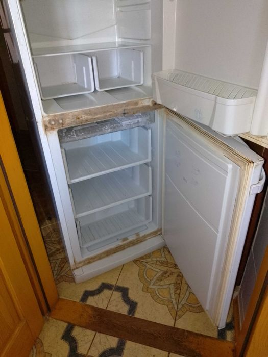 Продам холодильник б\у