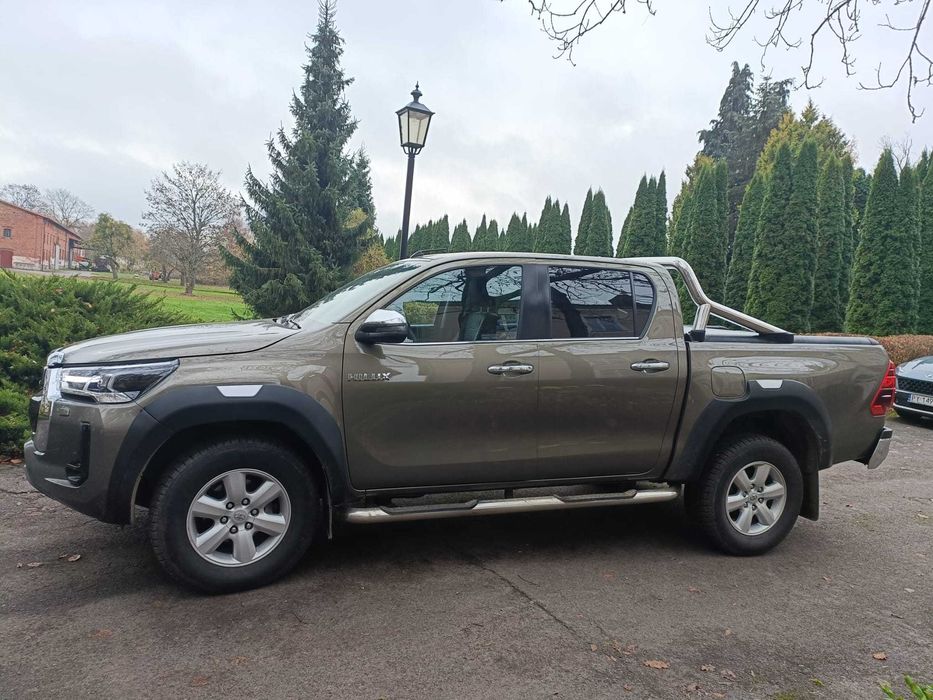 Sprzedam samochód Toyota Hilux P/U2 2,8_D4D204 6A/T SR5