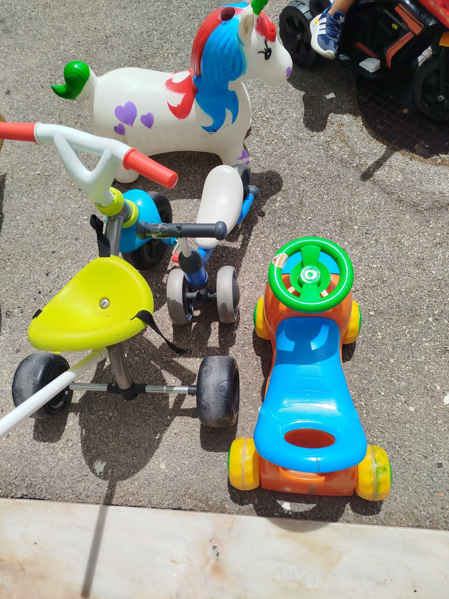 Excelente carrinho passeio bebé