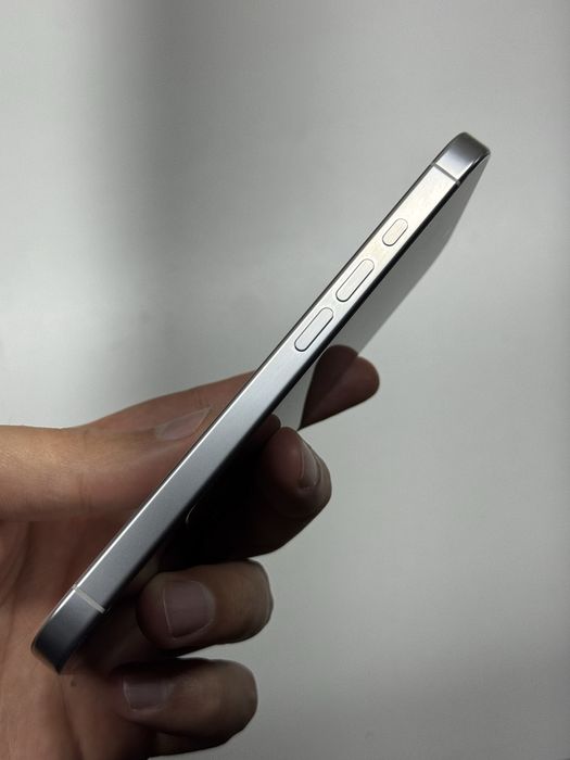 iPhone 16 pro 256 gb як новий гарантія магазин про гб