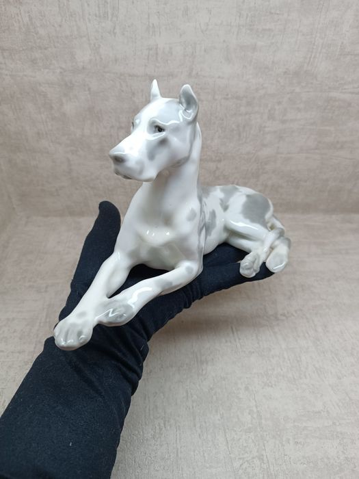 Porcelanowa figurka dog niemieckiego, Łomonosow, LFZ.