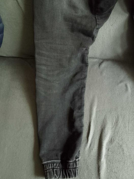 CROPP. Joggery męskie.