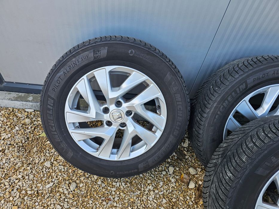Alufelgi 17 koła zimowe Honda CR-V opony zimowe 225/65/17