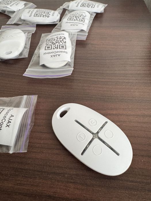 Брелок AJAX SpaceControl. Гарантія, нові батарейки. Пульт