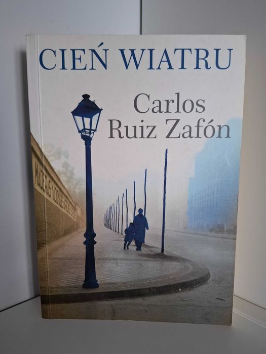 Carlos Ruiz Zafon - Cień wiatru