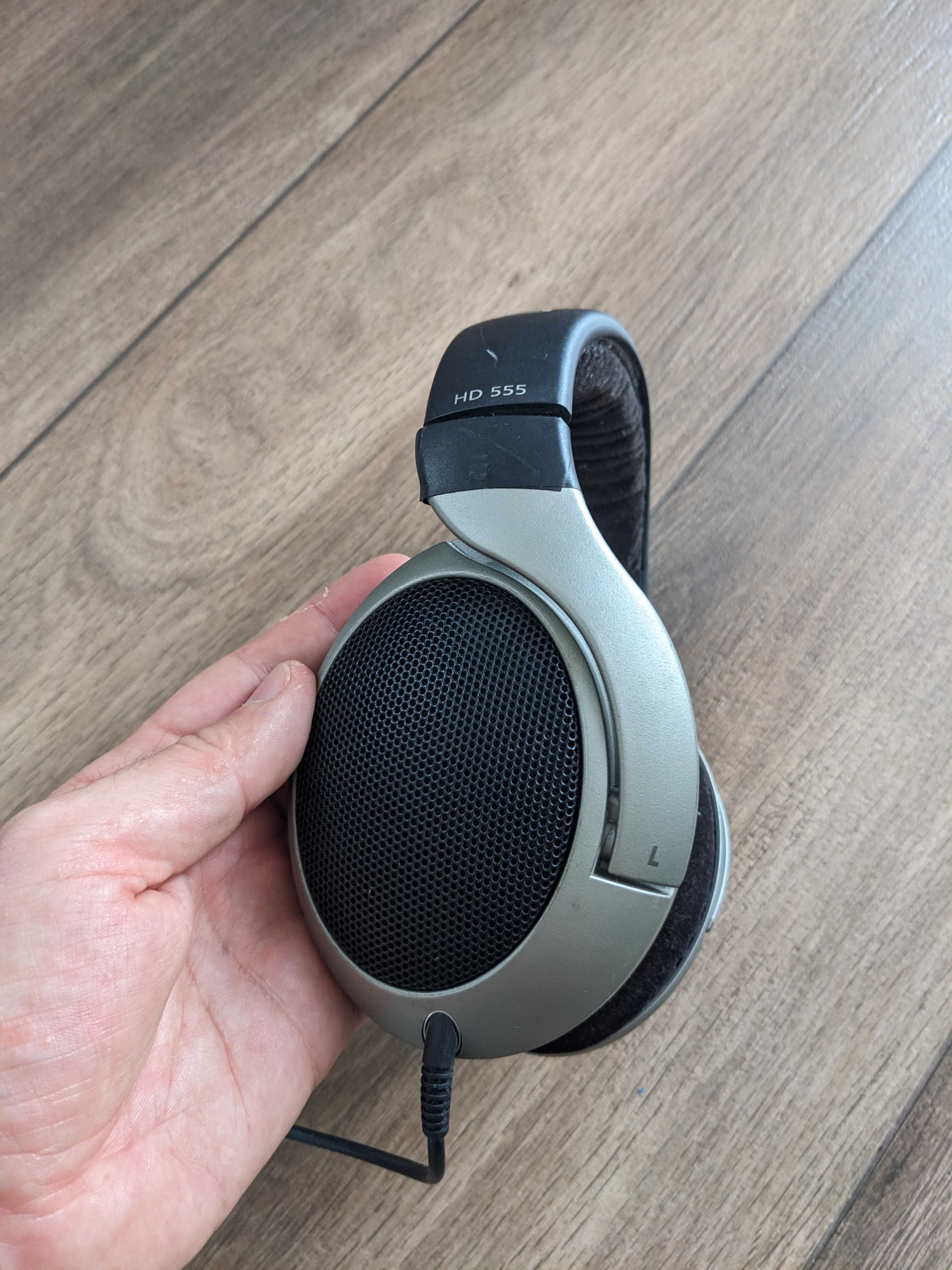Sennheiser HD 555 — класика жанру, легендарний open-back